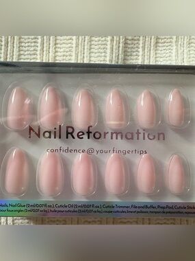 New Nail Reformation Press-On Nails in Soft Pink